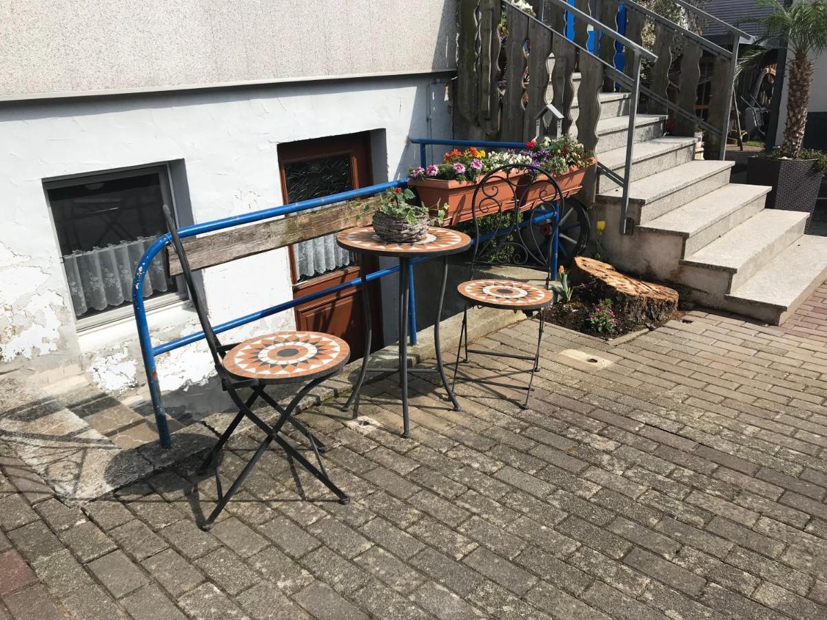 Ferienzimmer Niederstetten Buitenkant foto